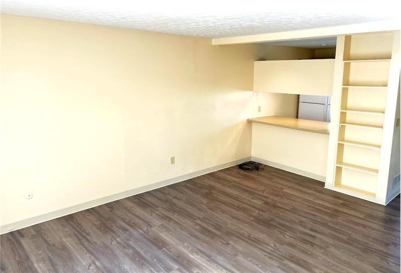 127 Orchard Dr #A - Photo 3 of 10