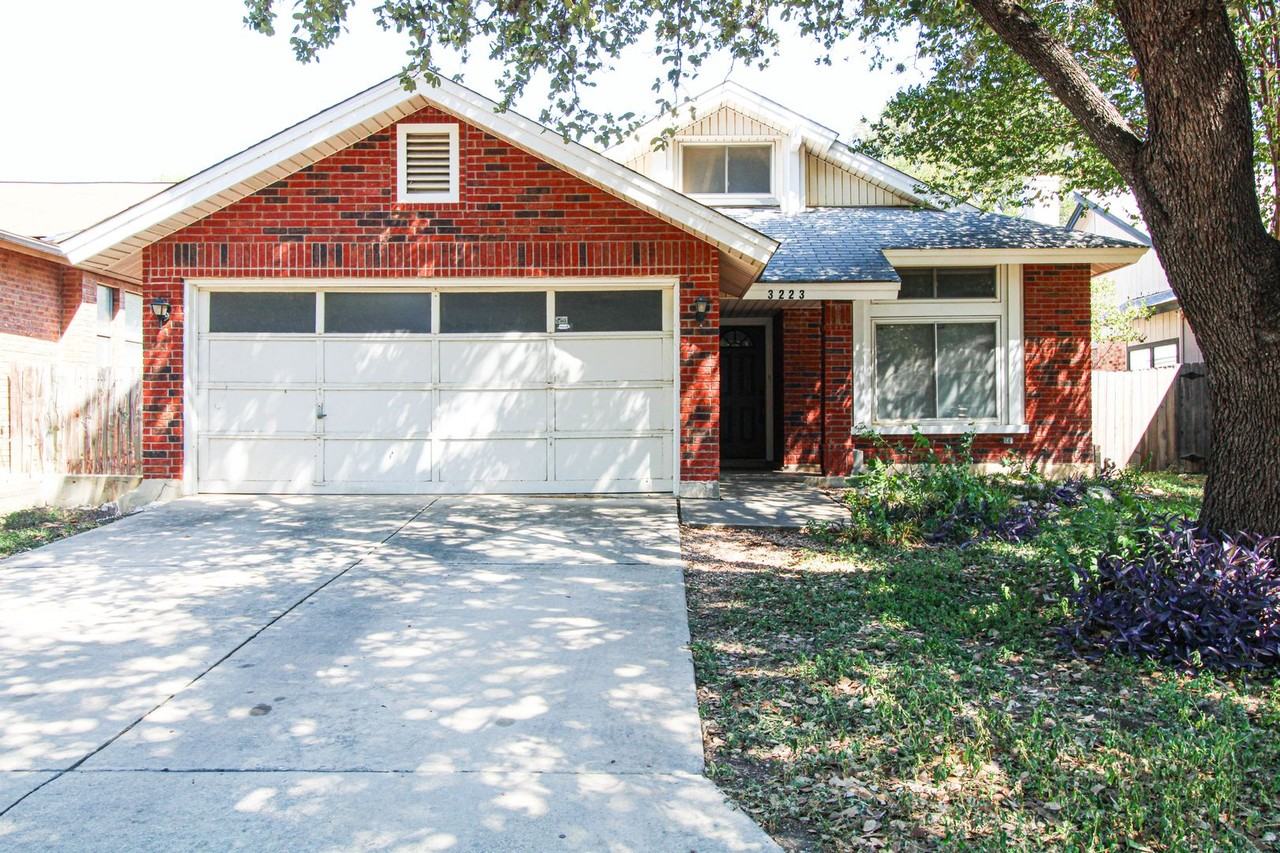 3223 Tree Grove Dr - Photo 2 of 41