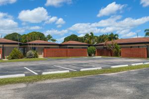 featured image of 1755 Forest Hill Boulevard