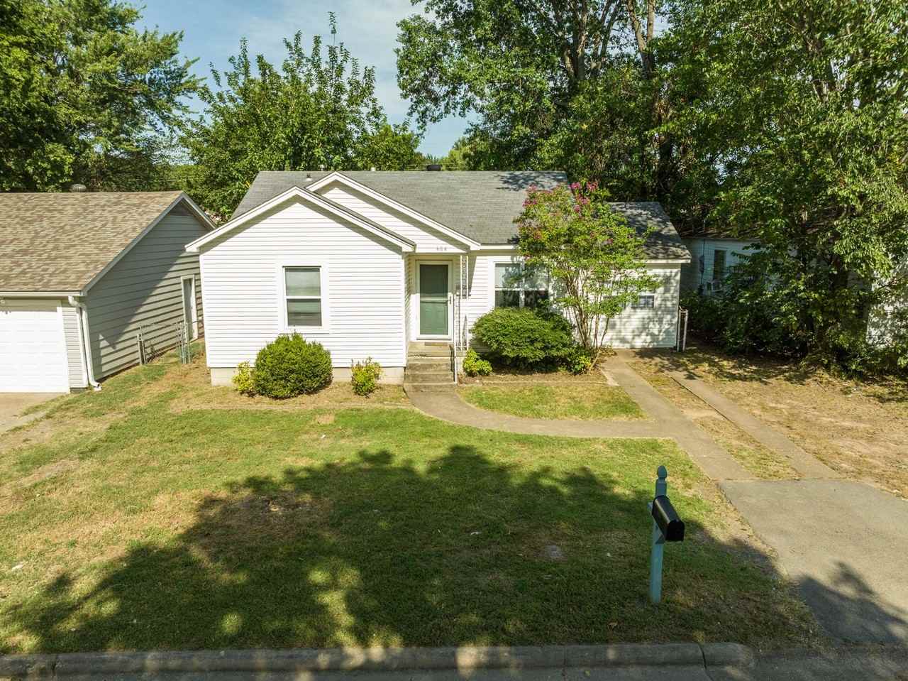 604 N 32nd St - Photo 6 of 21