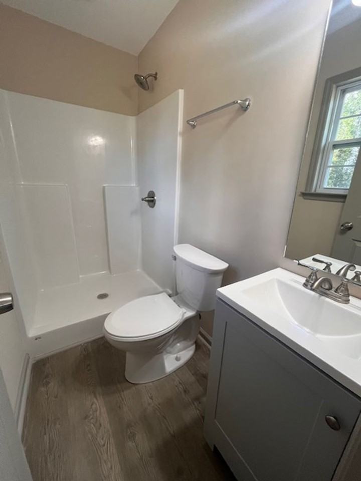 1305 Baymeadows Dr - Photo 3 of 10