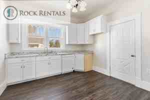 featured image of 417 W 11th Ave