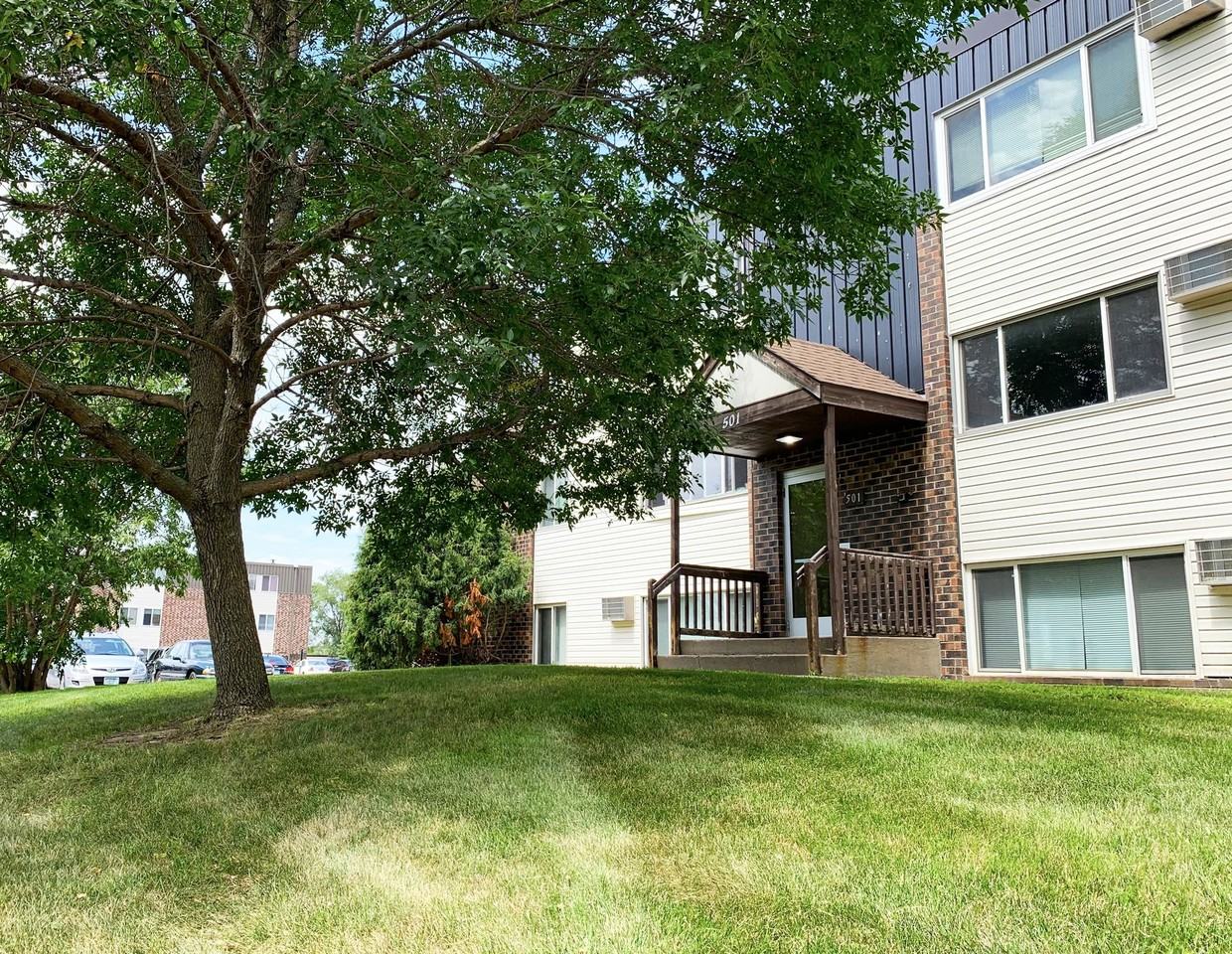 501 7th Street S - Photo 3 of 3