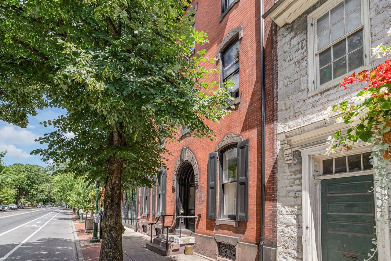 133 W High St - Photo 2 of 40