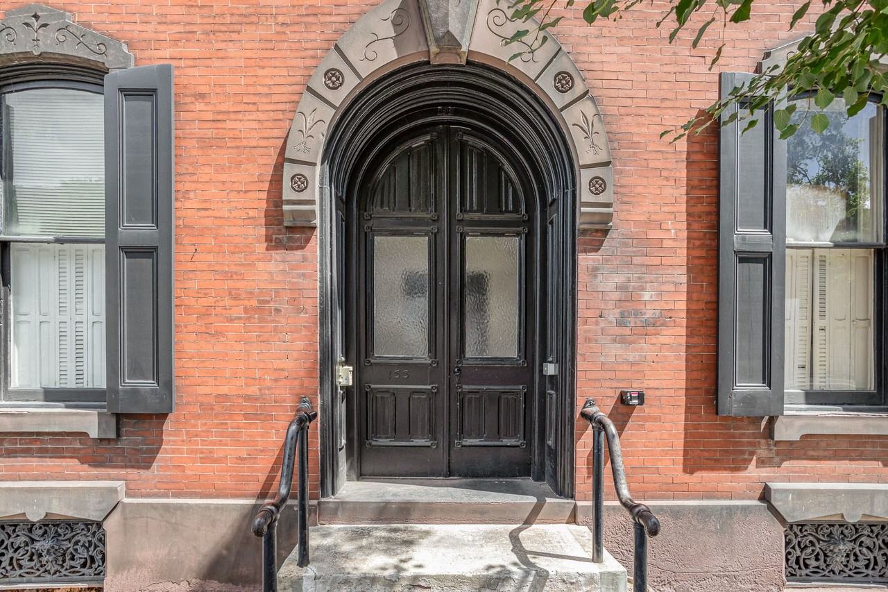 133 W High St - Photo 5 of 40