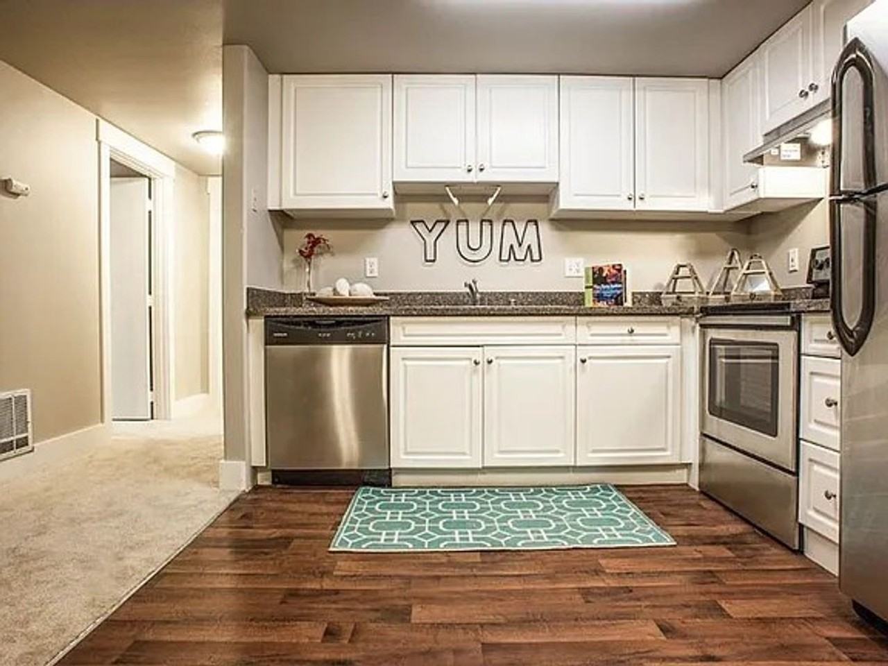 LC Park Place Apartments - Photo 4 of 6