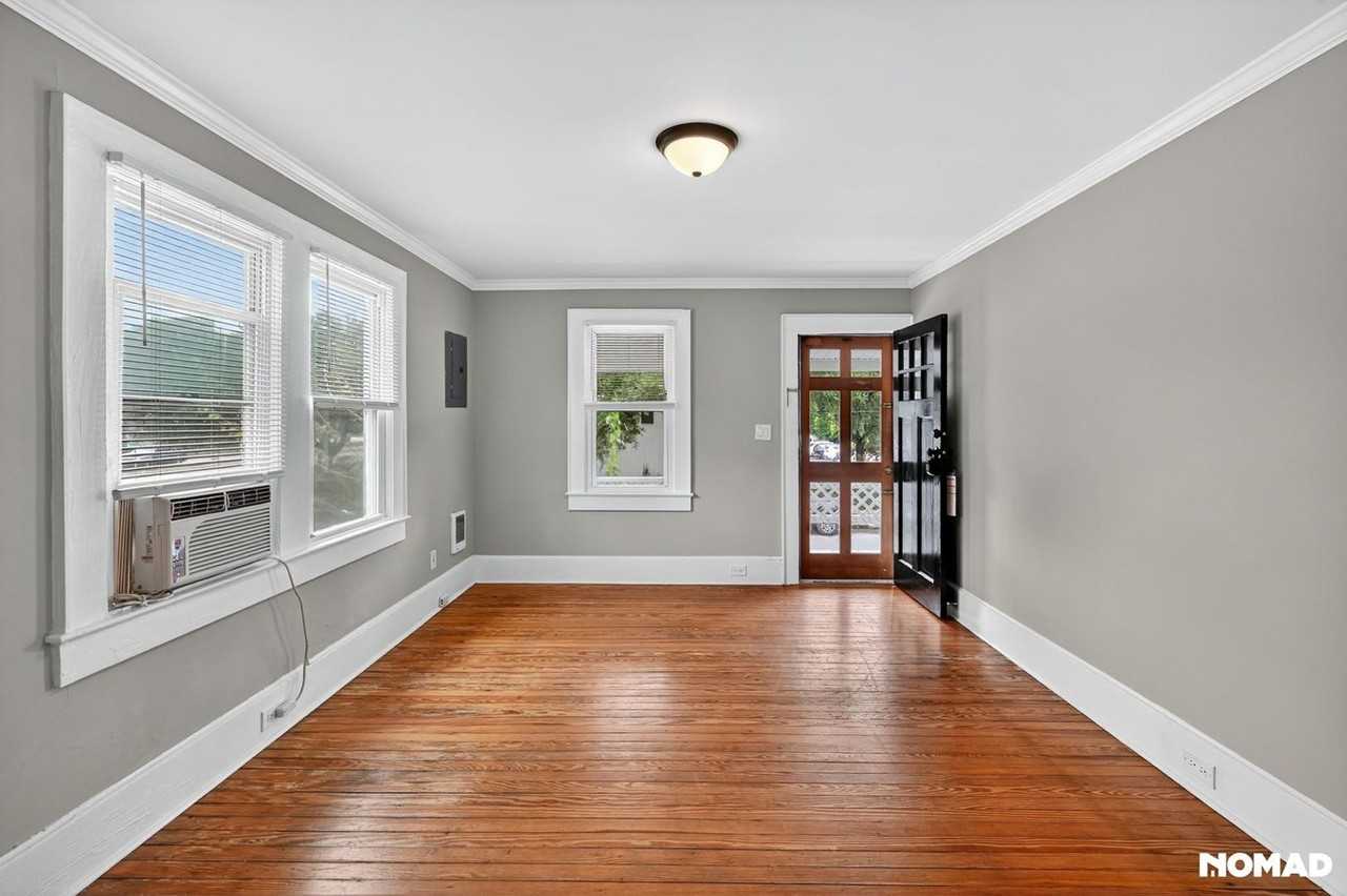 304 Marstellar Street - Photo 7 of 18