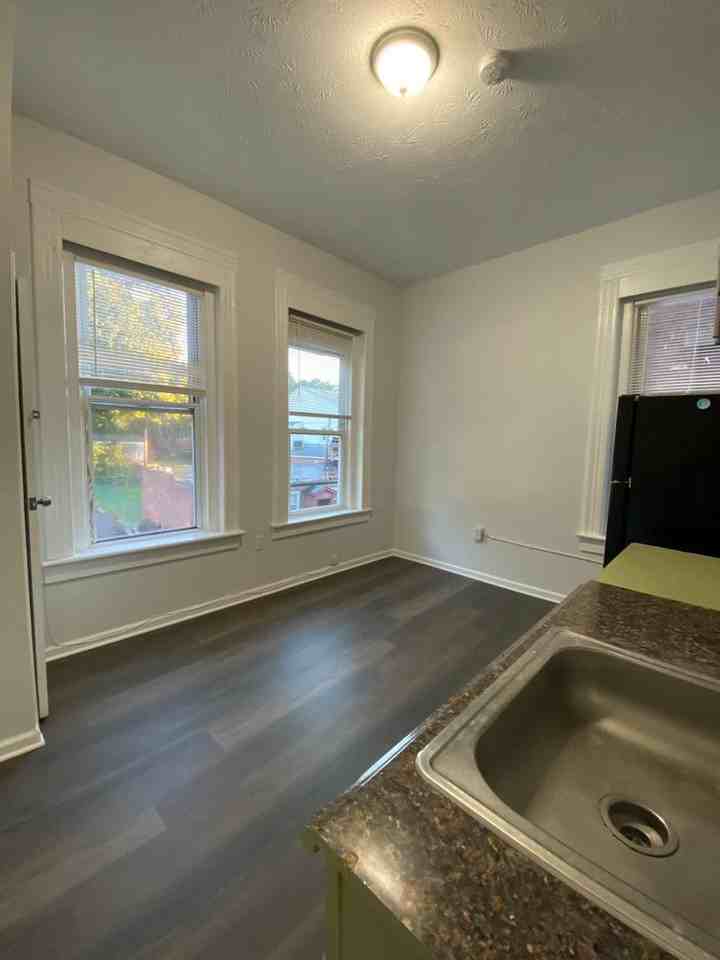 81 West Main Street - Photo 5 of 13