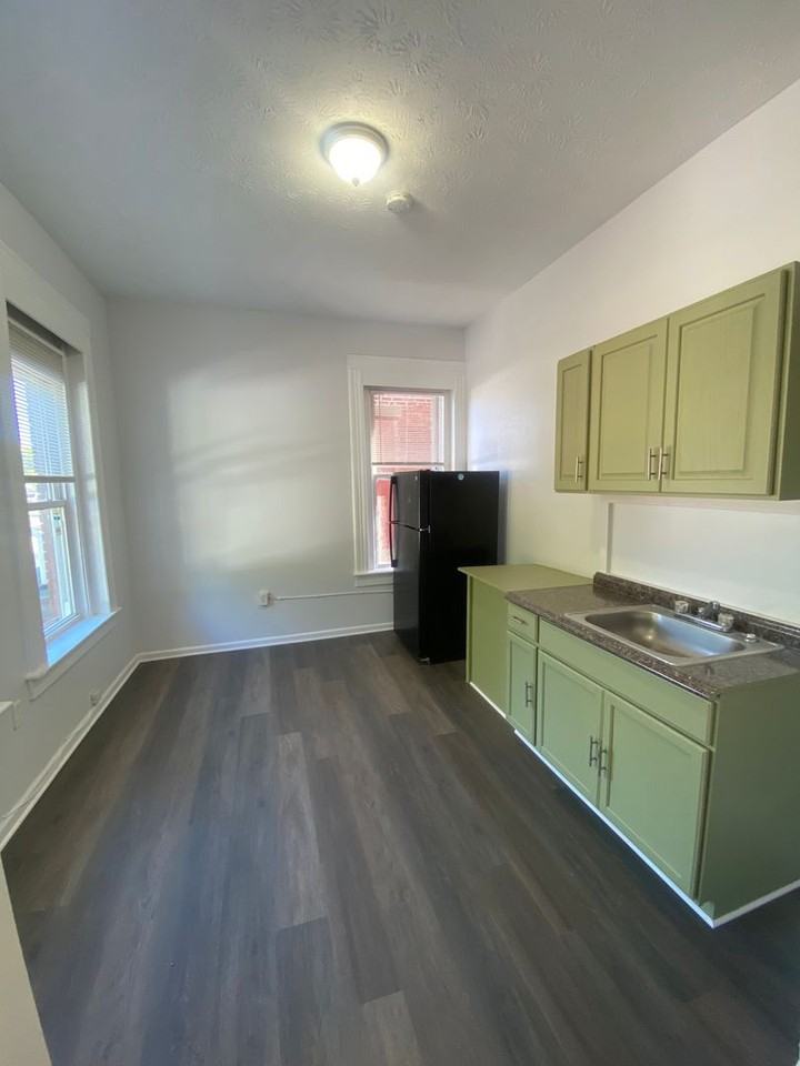 81 West Main Street - Photo 7 of 13