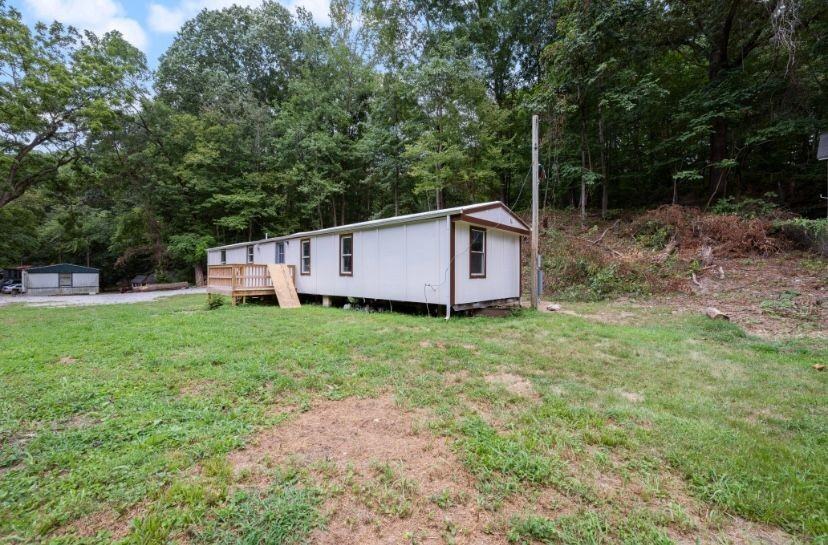 4331 Highway 100 - Photo 2 of 9