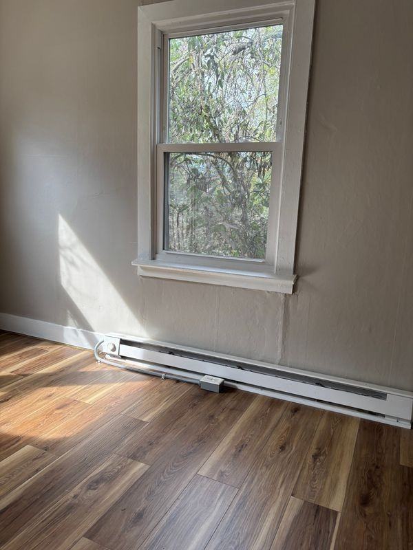 204 Flora Cir - Photo 3 of 7