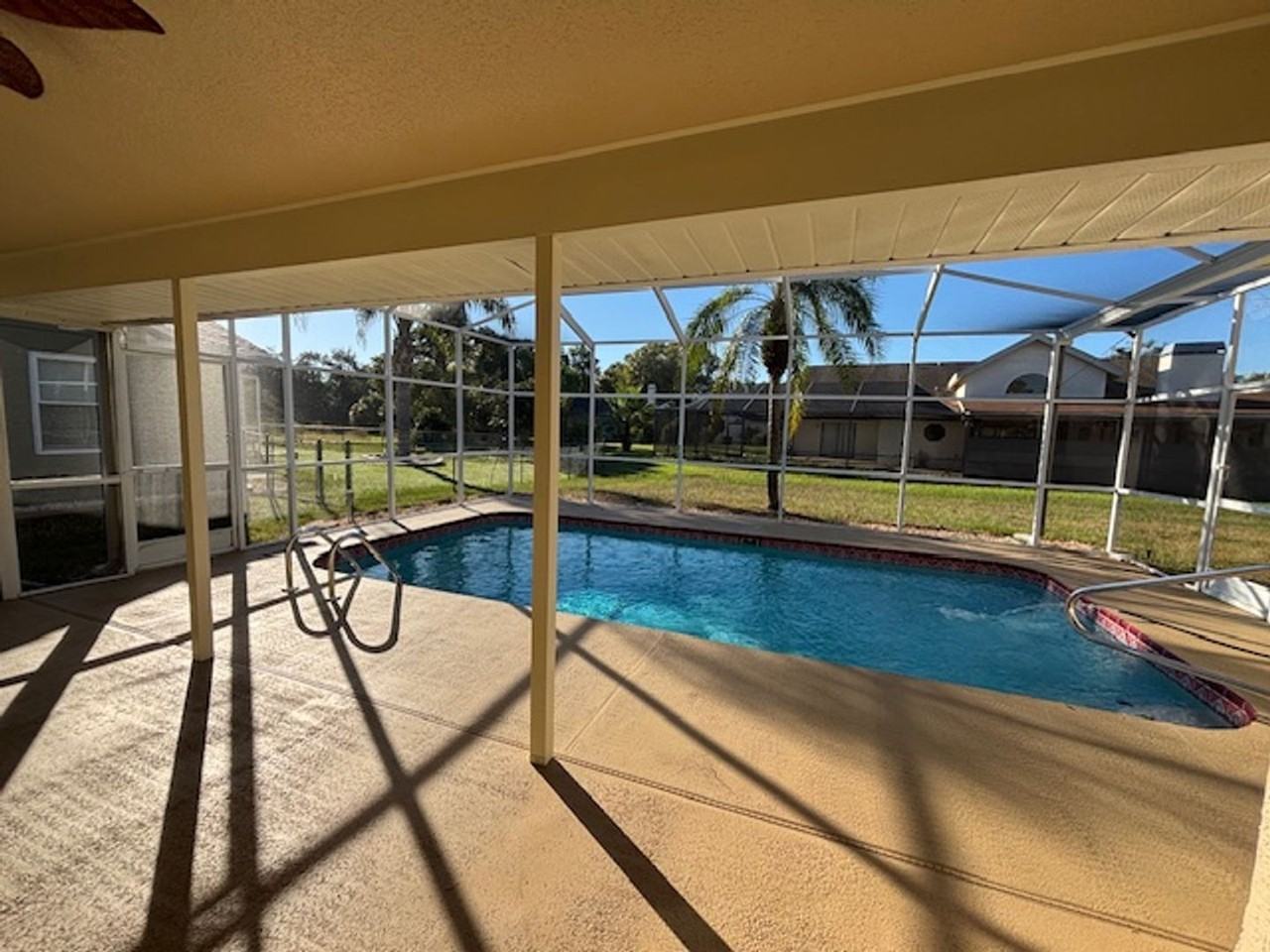 10422 Henderson St - Photo 3 of 26