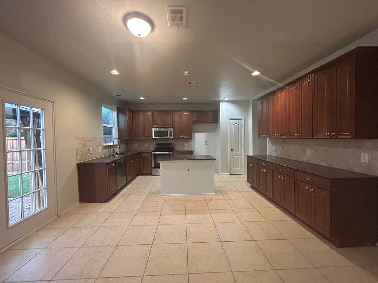 6904 Cotton Seed Drive - Photo 3 of 11