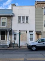 featured image of 206 Lincoln Way E