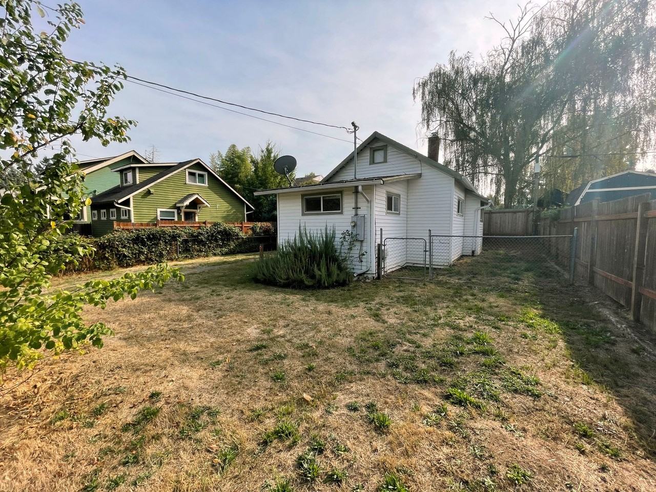 2406 North Russet Street