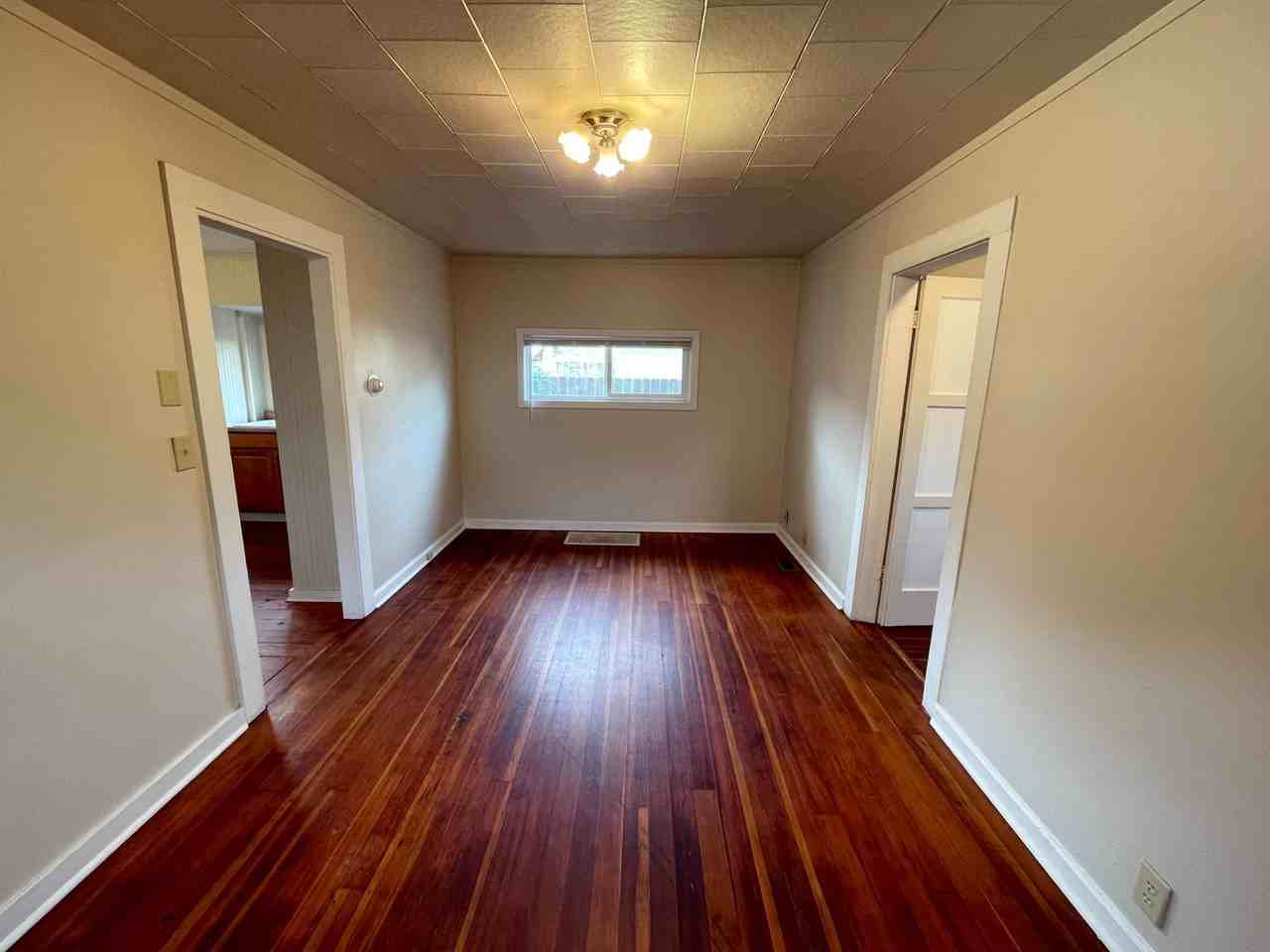 2406 N Russet St - Photo 4 of 19