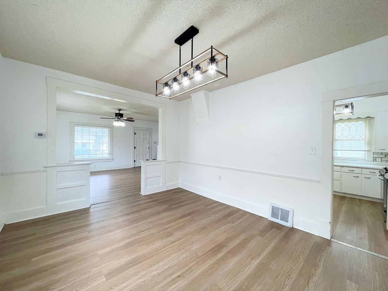 208 W 10th Ave - Photo 6 of 25