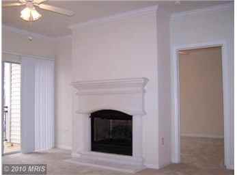 12148 Garden Grove Cir - Photo 2 of 10