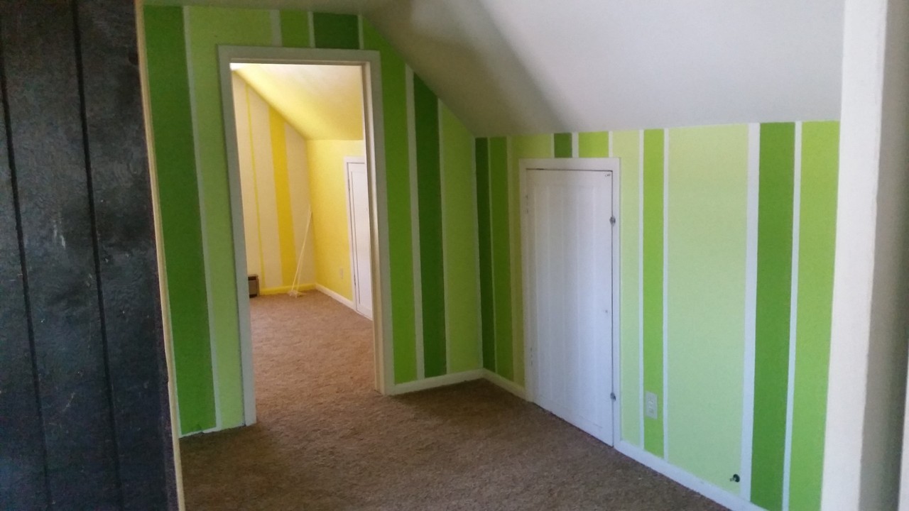1406 W 11th St - Photo 2 of 27