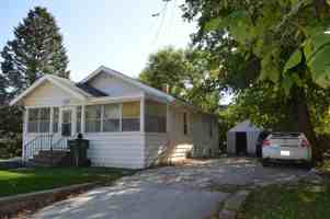 featured image of 3104 Lincoln Way