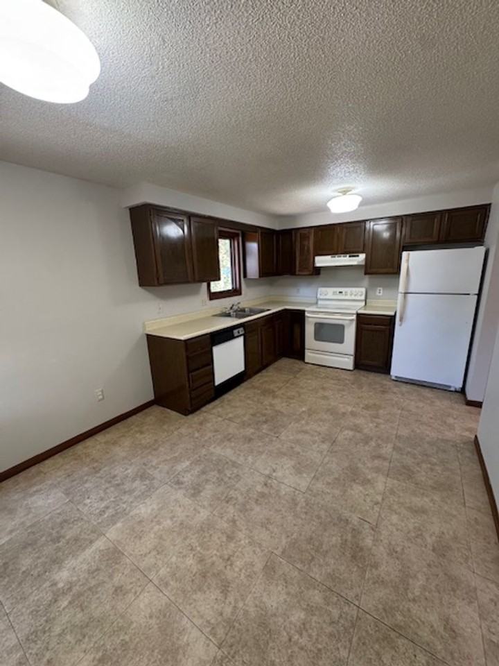 6918 Decatur Road - Photo 3 of 7