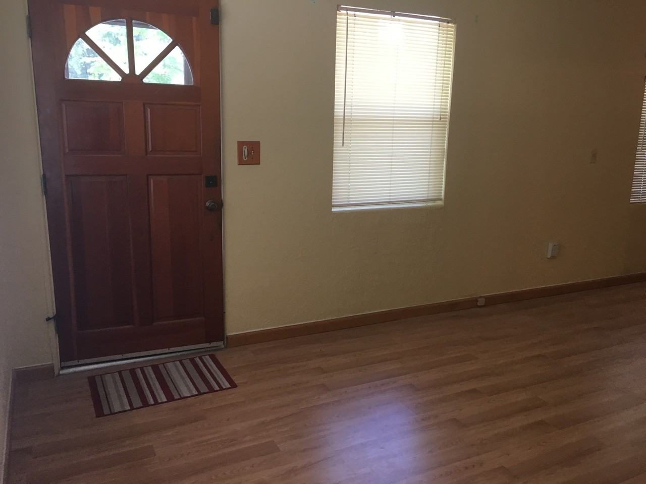 770 Baffie Ave - Photo 3 of 17