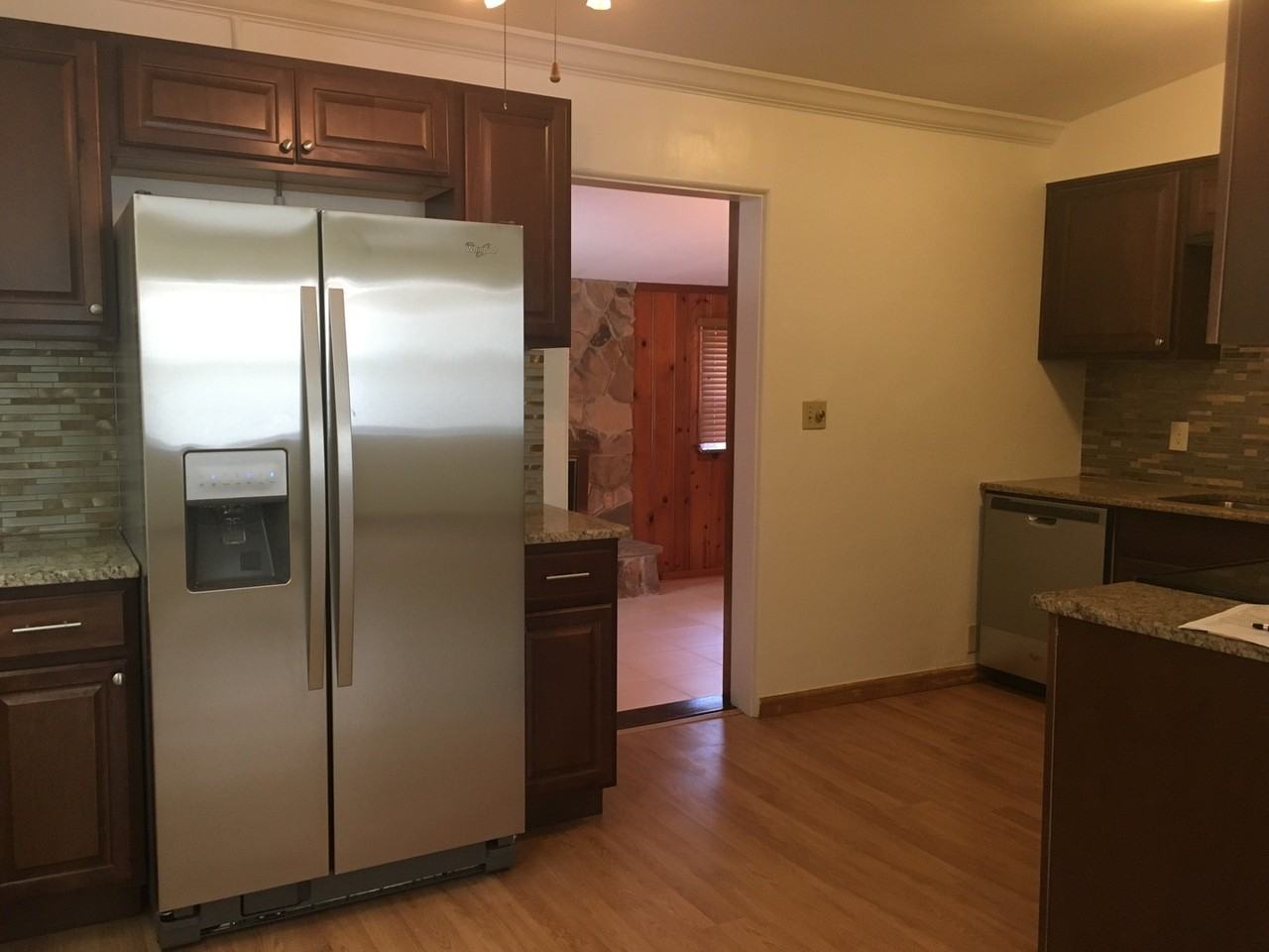 770 Baffie Ave - Photo 5 of 17