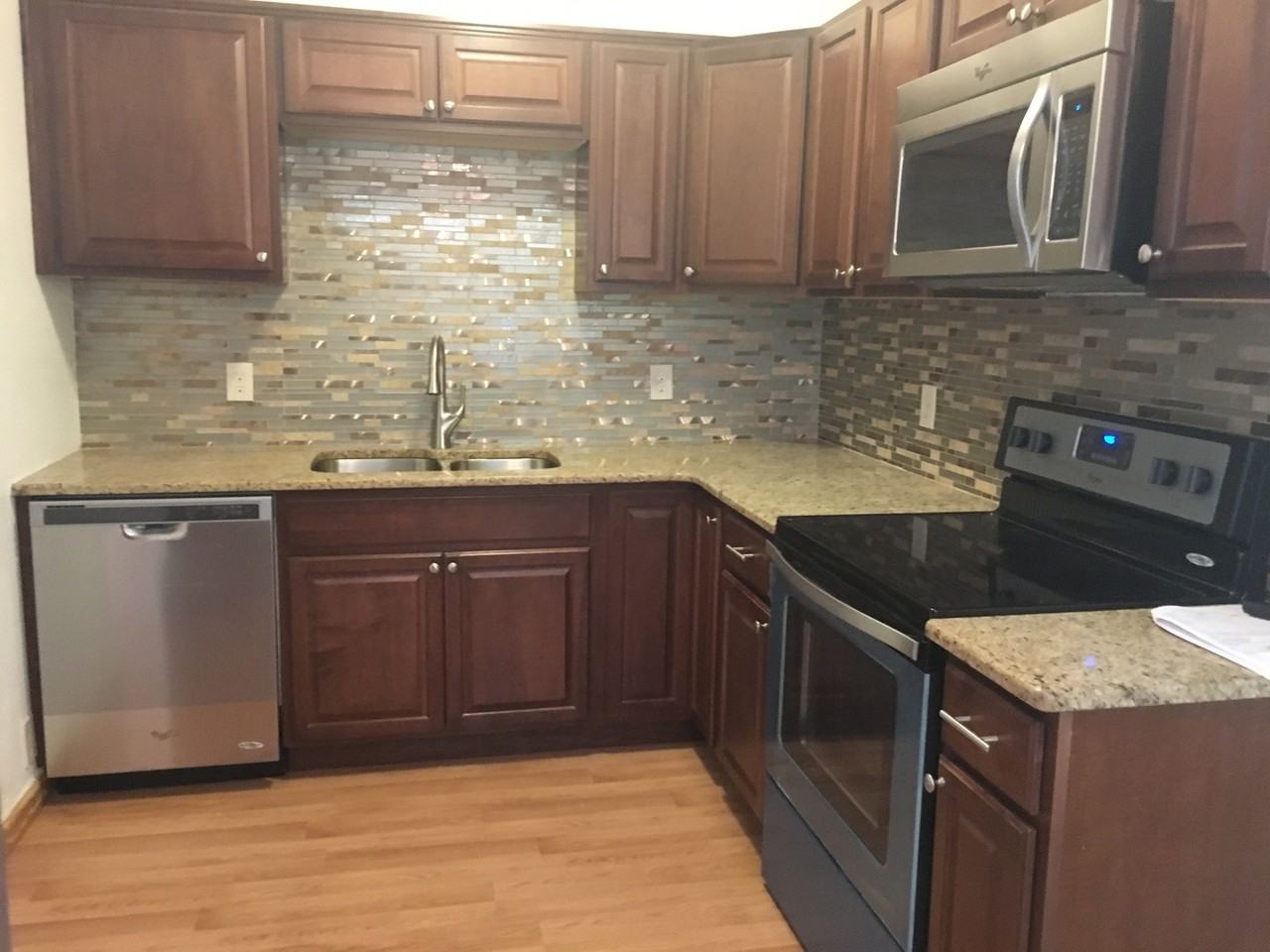 770 Baffie Ave - Photo 6 of 17