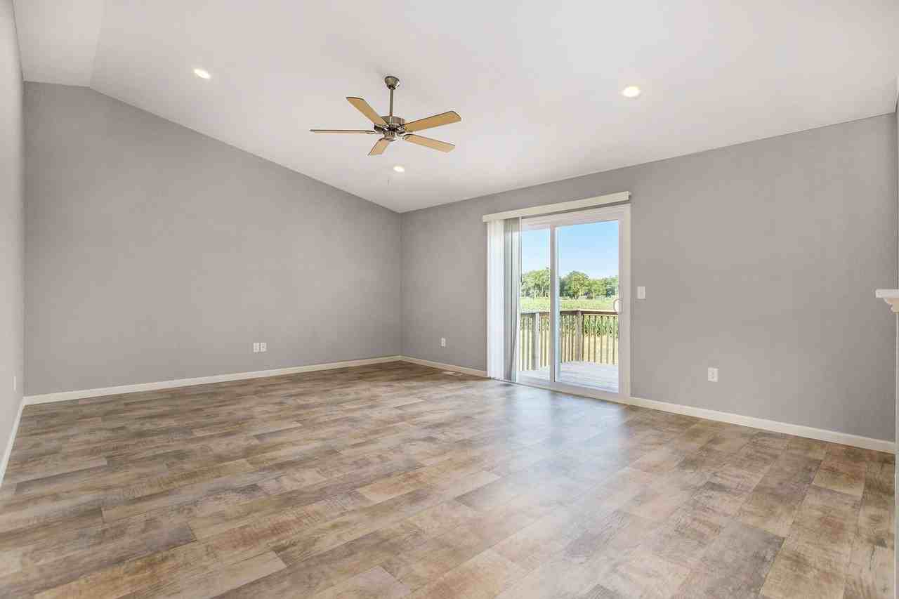 3054 Ivy Wood Cir - Photo 5 of 15