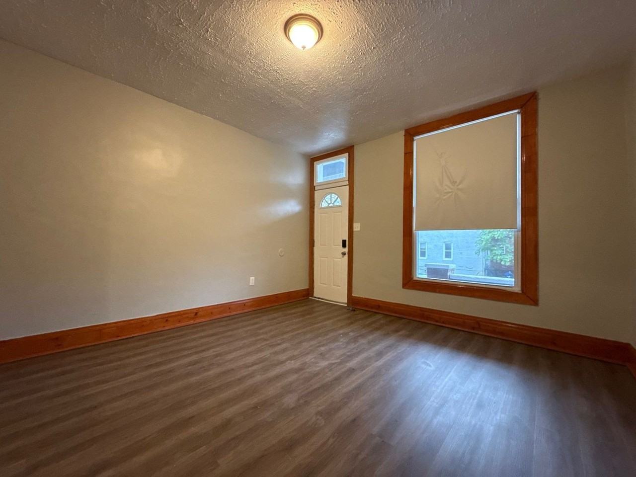 1832 E 28th St - Photo 3 of 16