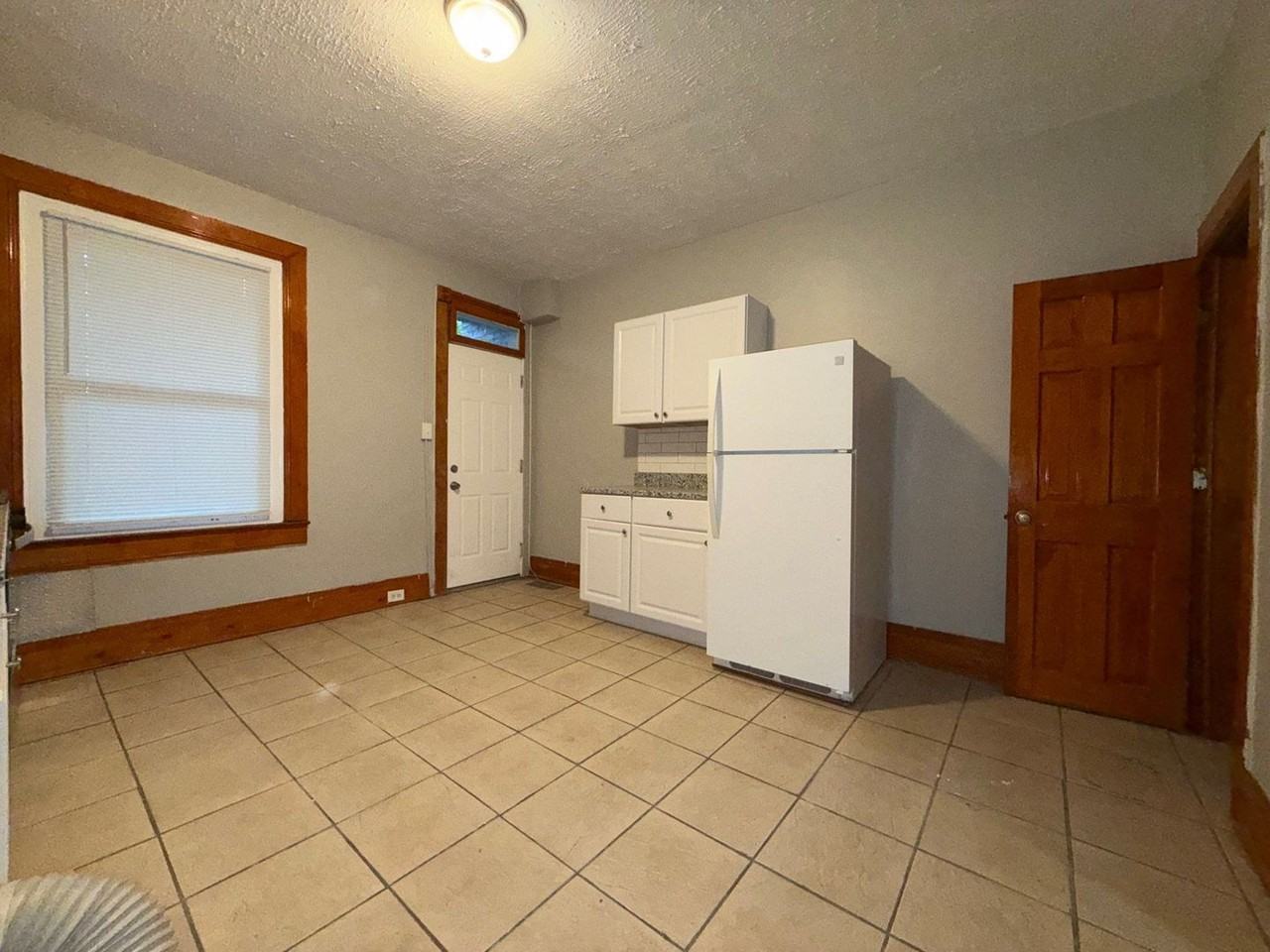 1832 E 28th St - Photo 6 of 16