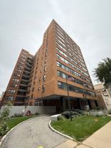 6118 N Sheridan Rd - Photo 1 of 1