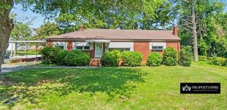 904 Pine St - Photo 1 of 1