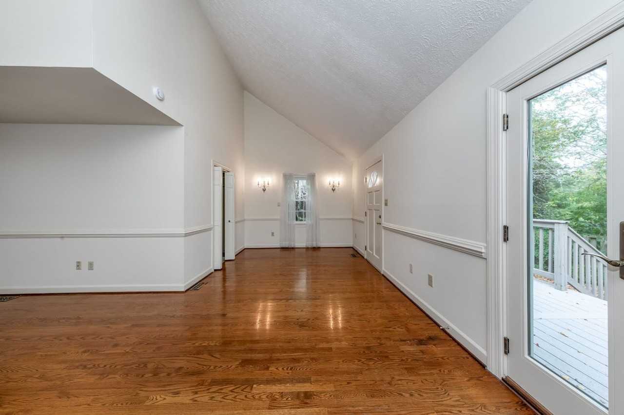 501 S Boundary St - Photo 4 of 12