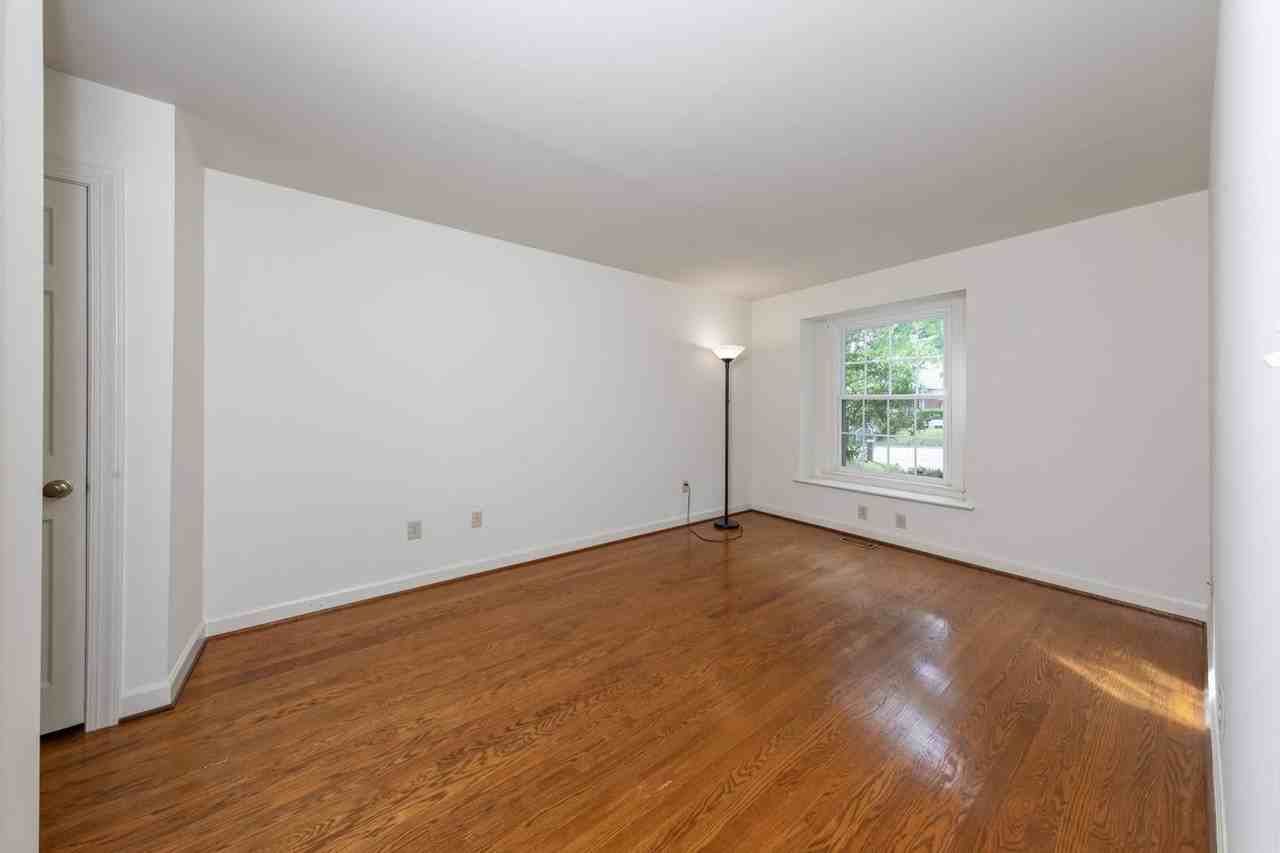 501 S Boundary St - Photo 6 of 12