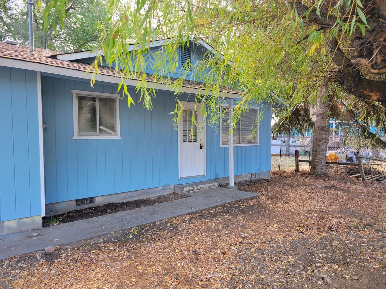 106 N Estes St - Photo 2 of 28