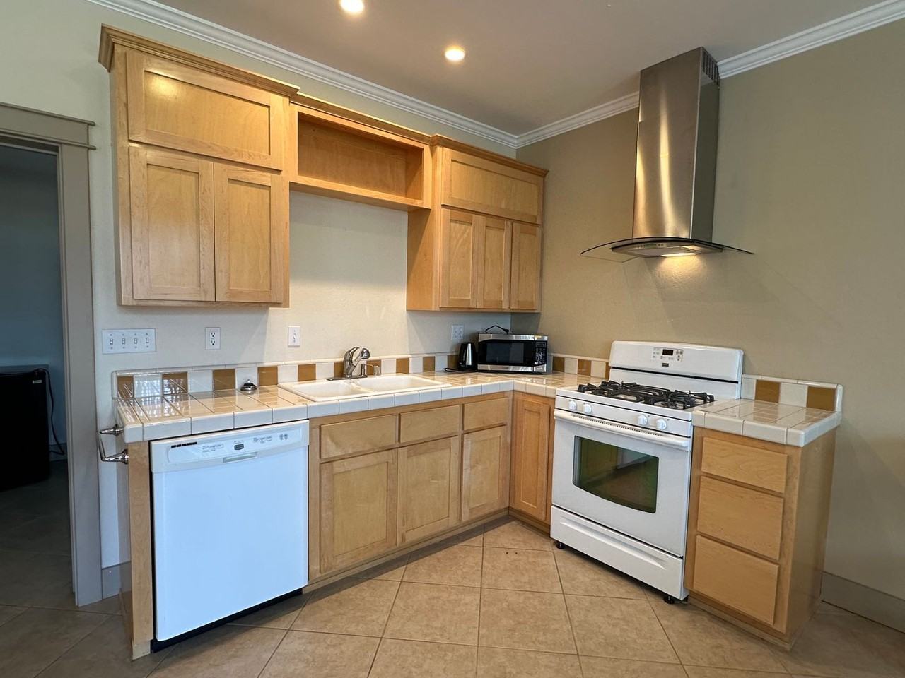 20203 Pegasus St - Photo 6 of 17