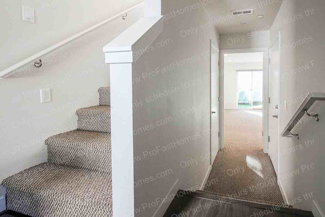 2968 Se 92nd Ave - Photo 5 of 27