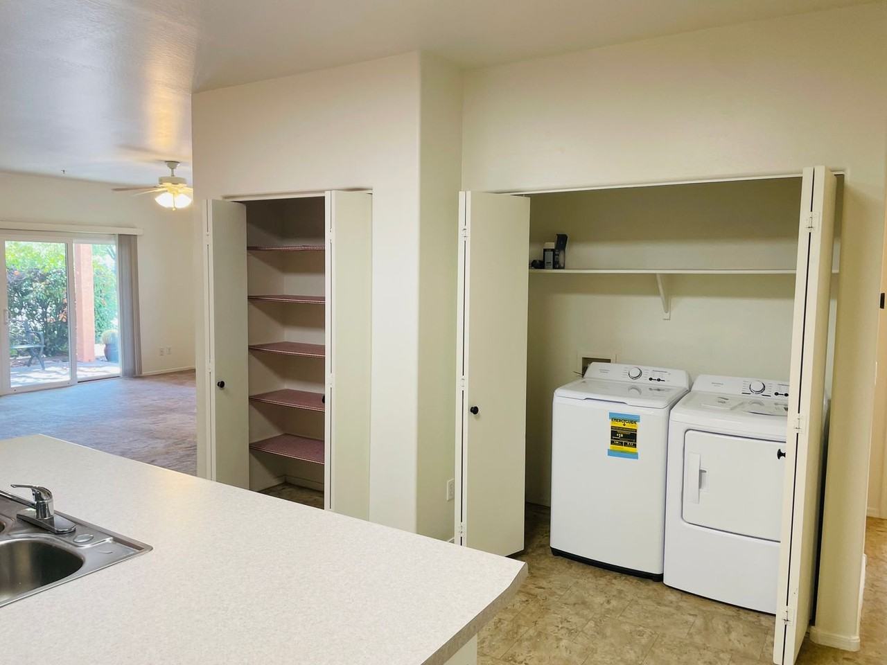 1743 East Parada Del Sol - Photo 6 of 17