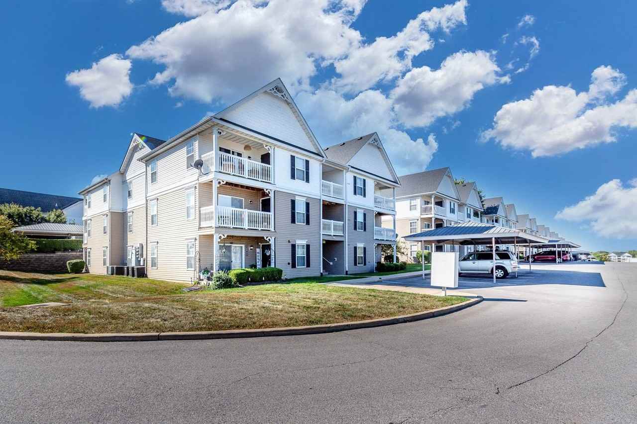 12301 Spring Creek Lane - Photo 2 of 42