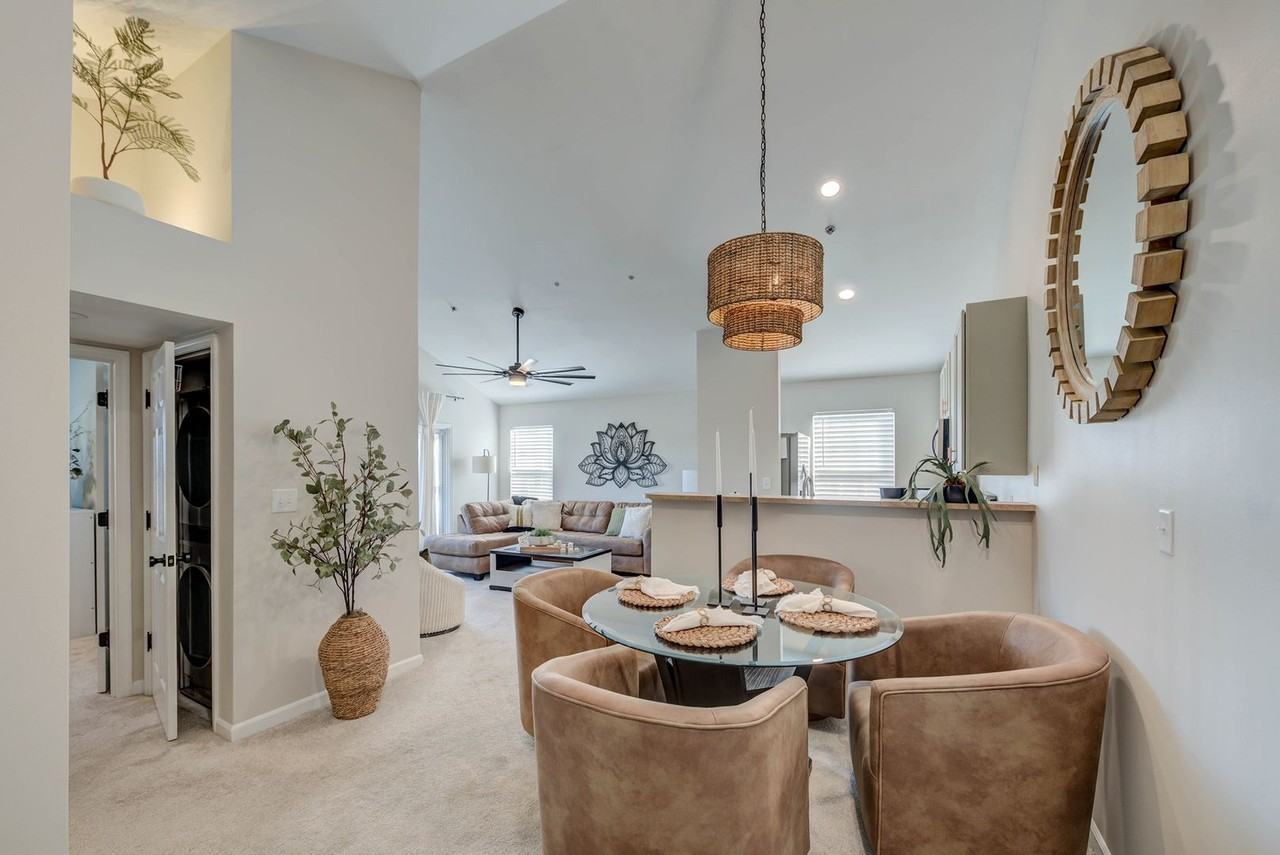 12301 Spring Creek Lane - Photo 3 of 42