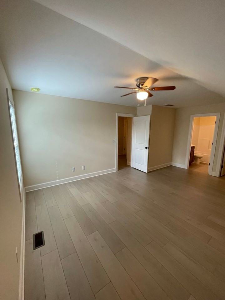 504 Addison Avenue - Photo 3 of 8