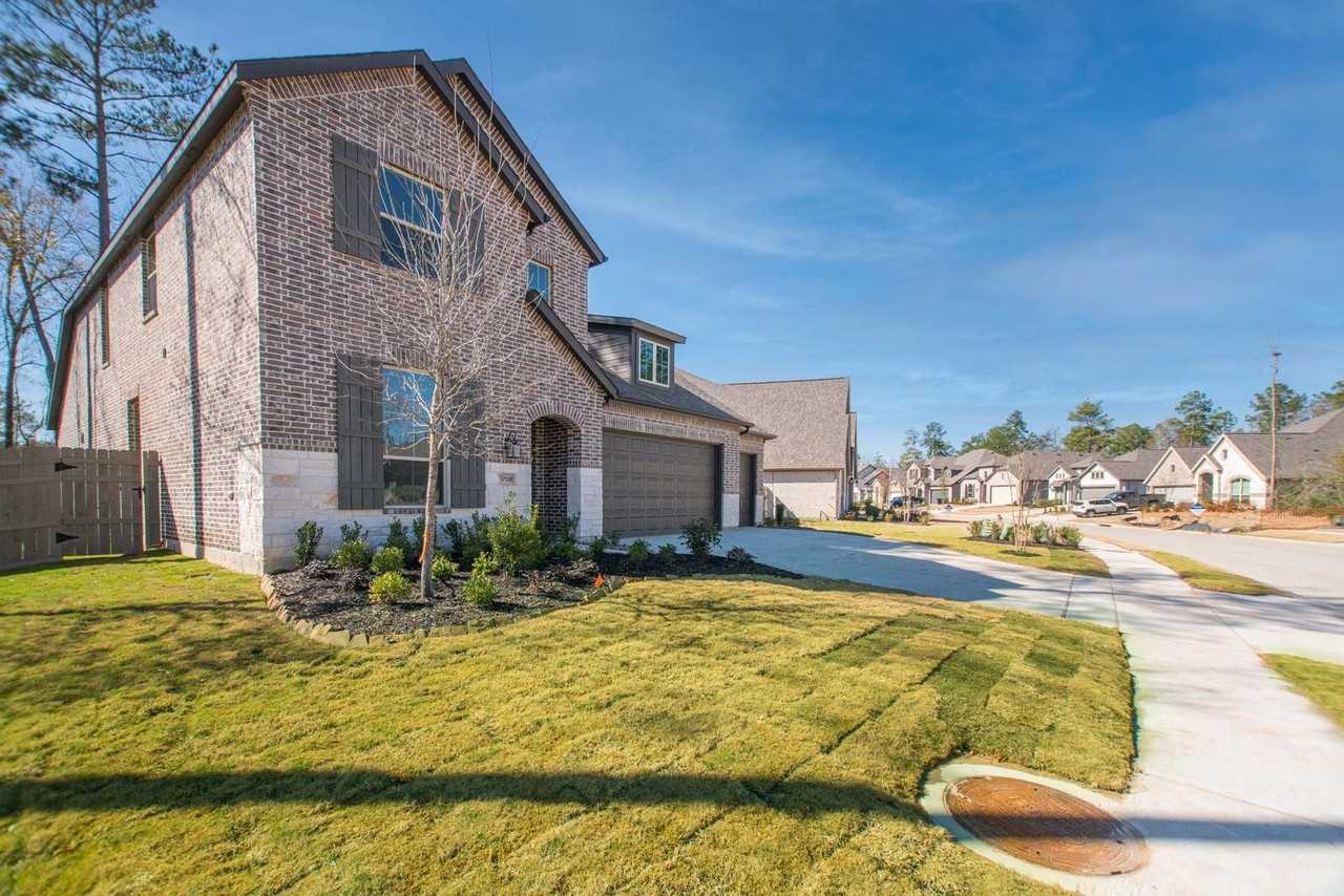 17138 Crimson Crest Dr #0 - Photo 3 of 50