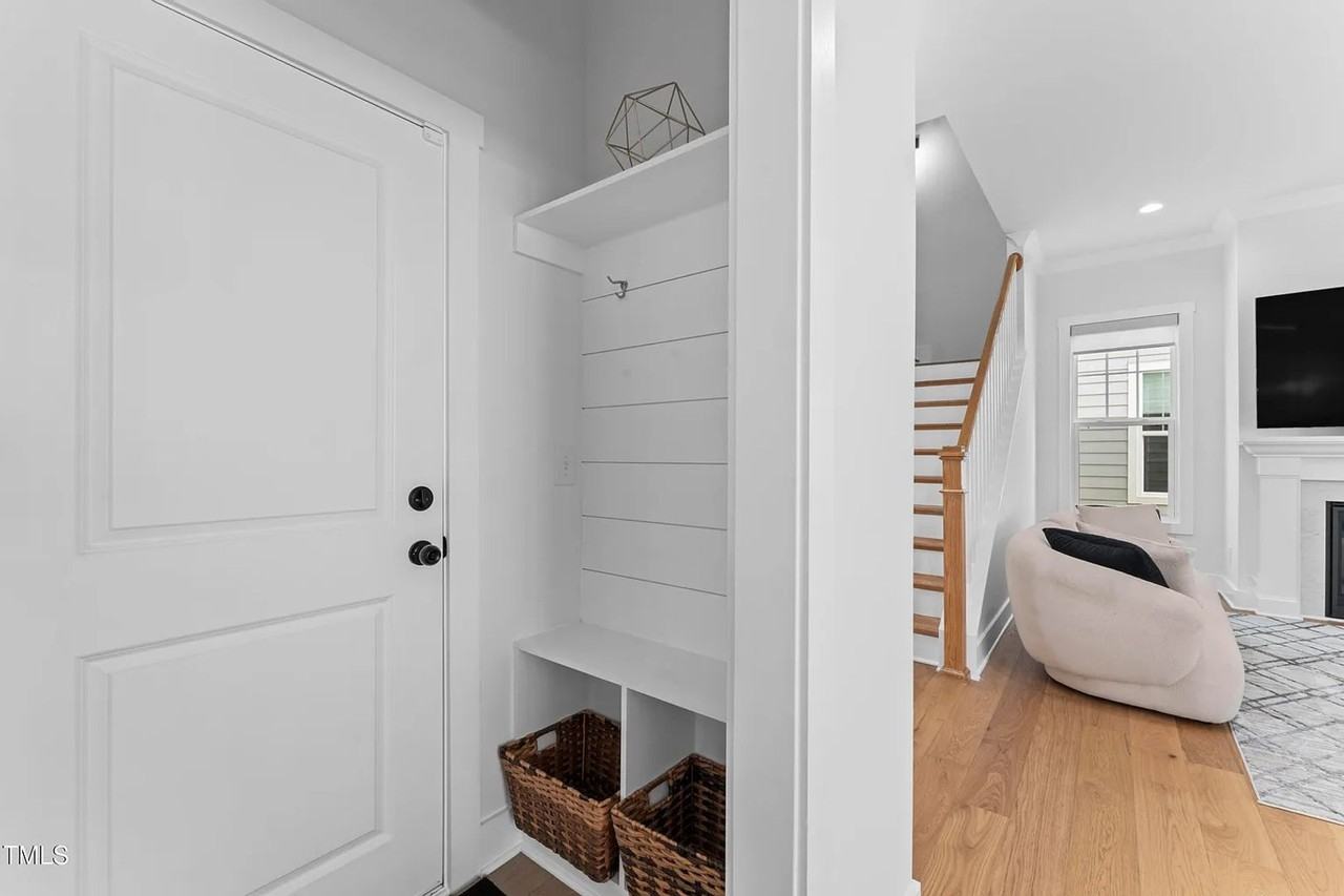 533 Kings Lake Way - Photo 6 of 41