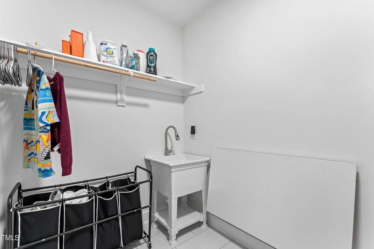 533 Kings Lake Way - Photo 7 of 41