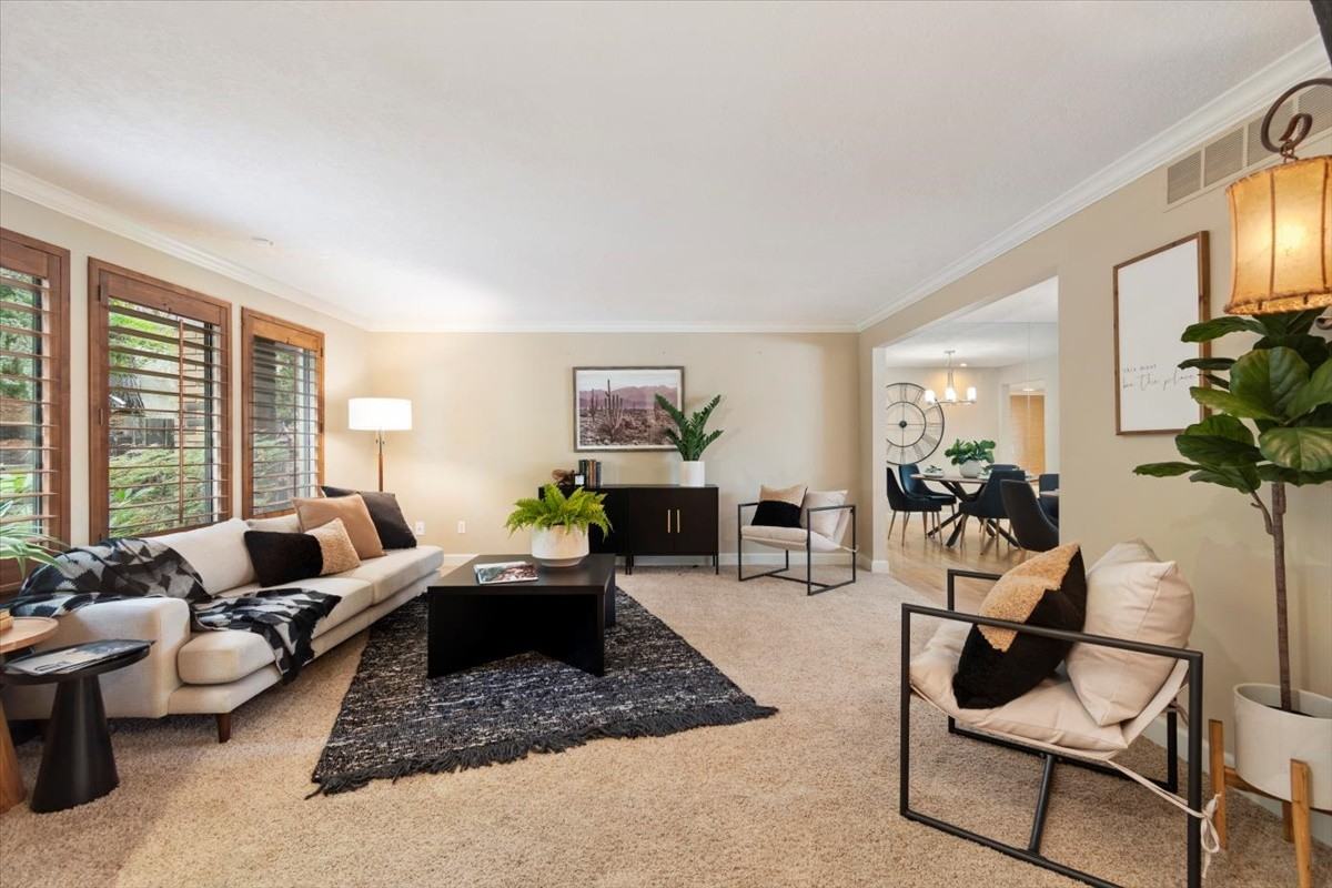 109 W Braemere Rd #109 - Photo 3 of 26