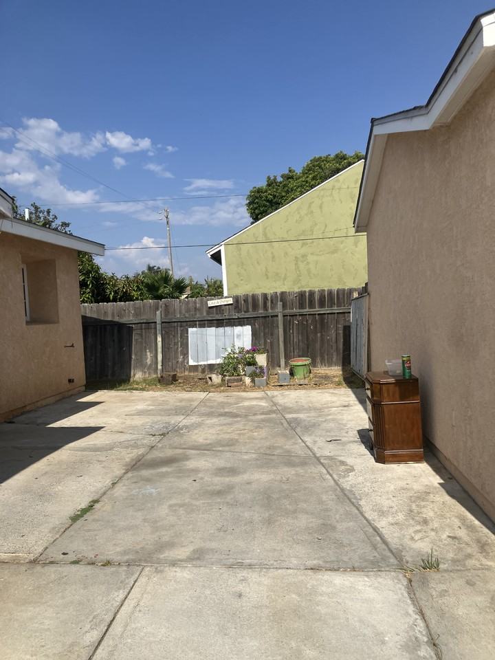 280 Tremont St #NA - Photo 2 of 8