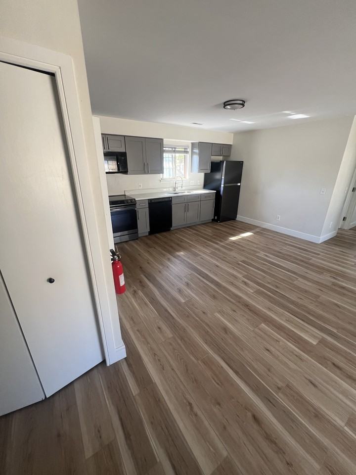 850 Biddle Ave #2 - Photo 5 of 12