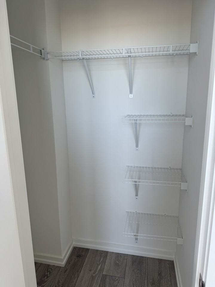 16 Lytham Green Circle #12 - Photo 7 of 11