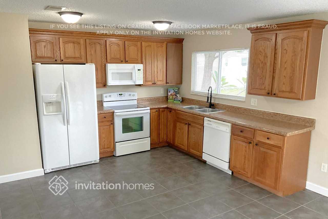 1640 Paragon Rd Se - Photo 6 of 15